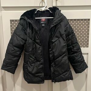 Girls’ Swiss Tech black puffer jacket. Size S, 6-6X.